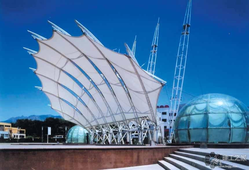 巴音郭楞车棚膜结构网架